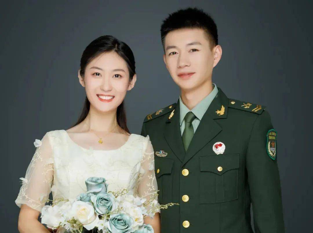 这12对军人的结婚照,都太好看!_登记_工作_陆军