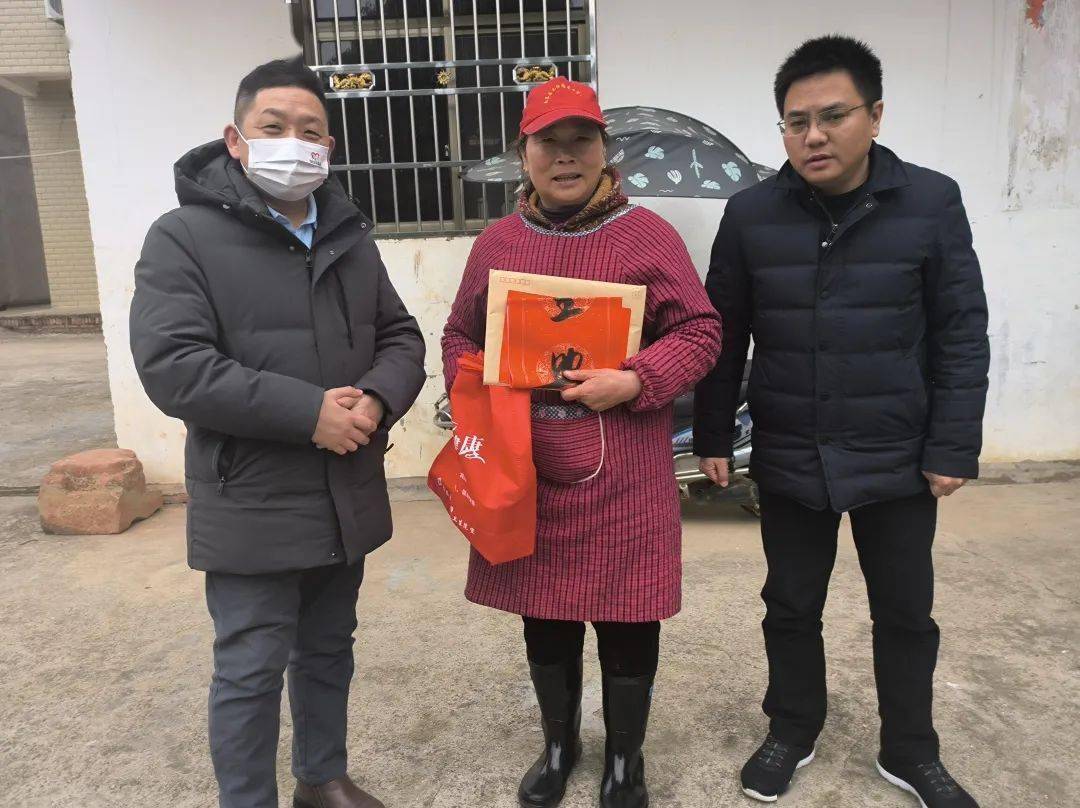 南昌县开展春节走访慰问道德模范,身边好人活动_武阳镇_八一乡_谤样