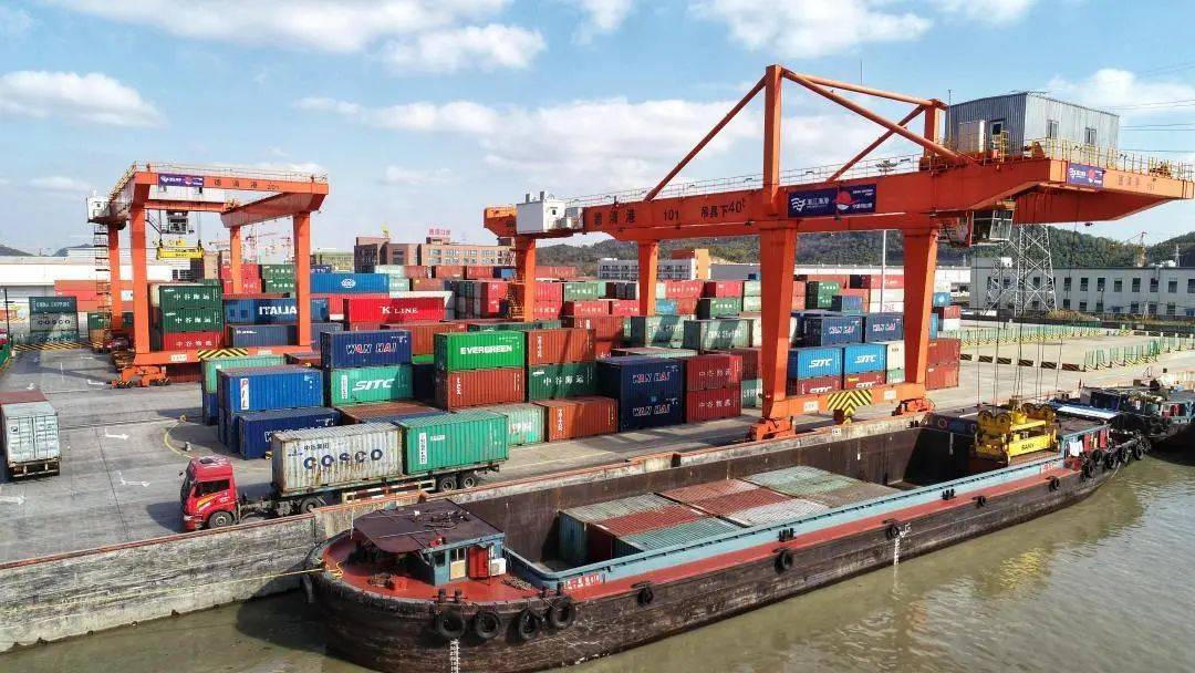 2022年湖州港内河集装箱吞吐量位居全省内河港口首位_同比增长_发展