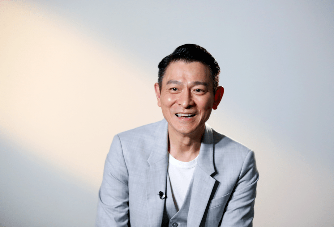 几十年来刘德华祖籍广东江门回 家江门籍香港明星刘德华点