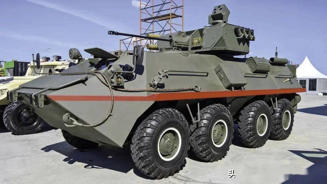 配置新型无人炮塔——俄罗斯btr-87装甲输送车解析(上)_车体_发动机