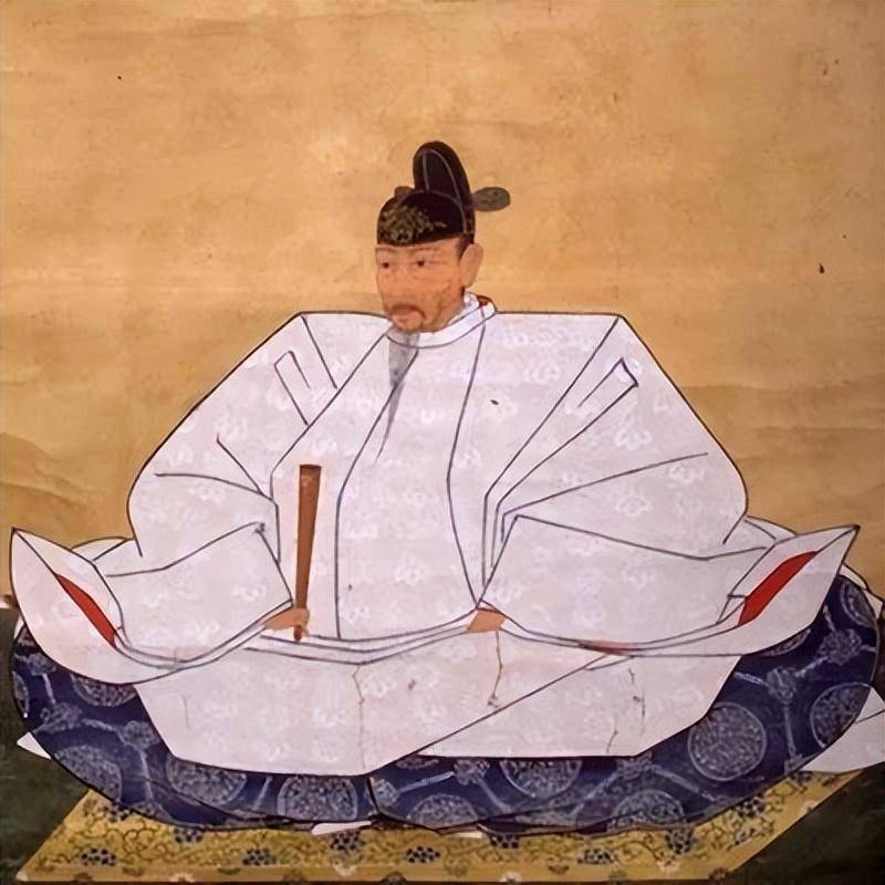 只不过织田信长是在小小的日本,而曹操是在巍巍华夏,织田信长文