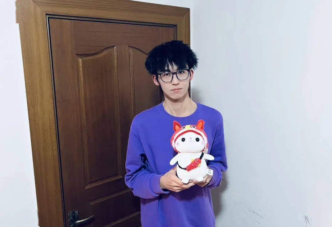 代莹_刘子轩_happy