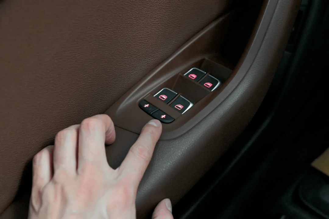 【路试笔记】15万多买奥迪a6l,配置丰富,空间大,养护费用还不高_搜狐