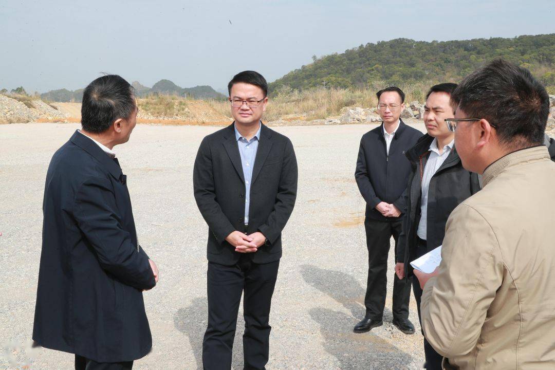 1月28日,江州区委书记,中泰产业园(市城市工业区)党工委书记梁金昌实