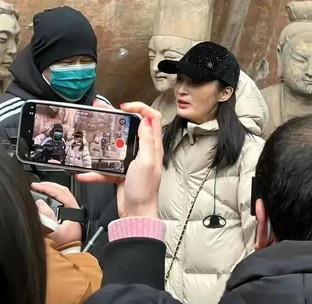 47岁蒋勤勤回重庆老家过年!