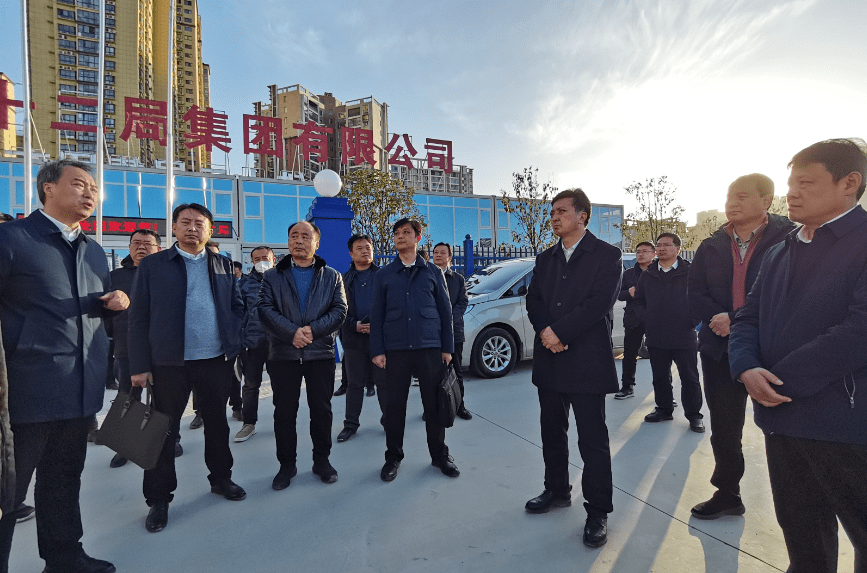 宛城区委副书记,区长樊牛就汉城河城市更新项目安置区建设进行现场