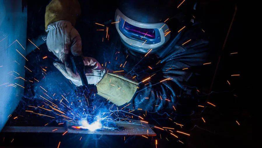 【伴公汀】第十六届高技能人才表彰名单公布,上海这两名电焊工成为"