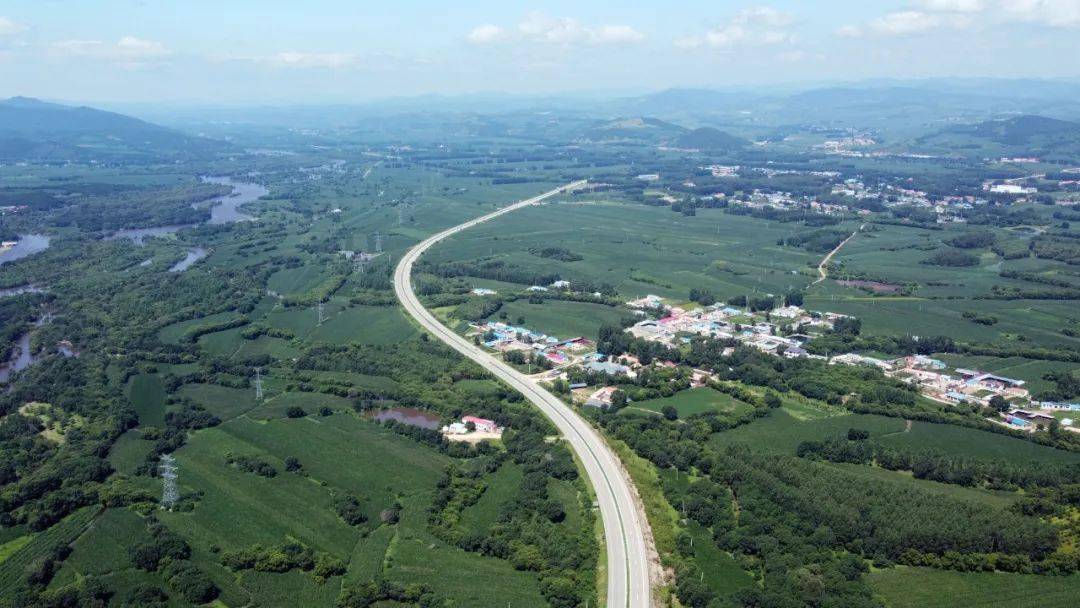 扎兰屯市获评自治区森林城市称号