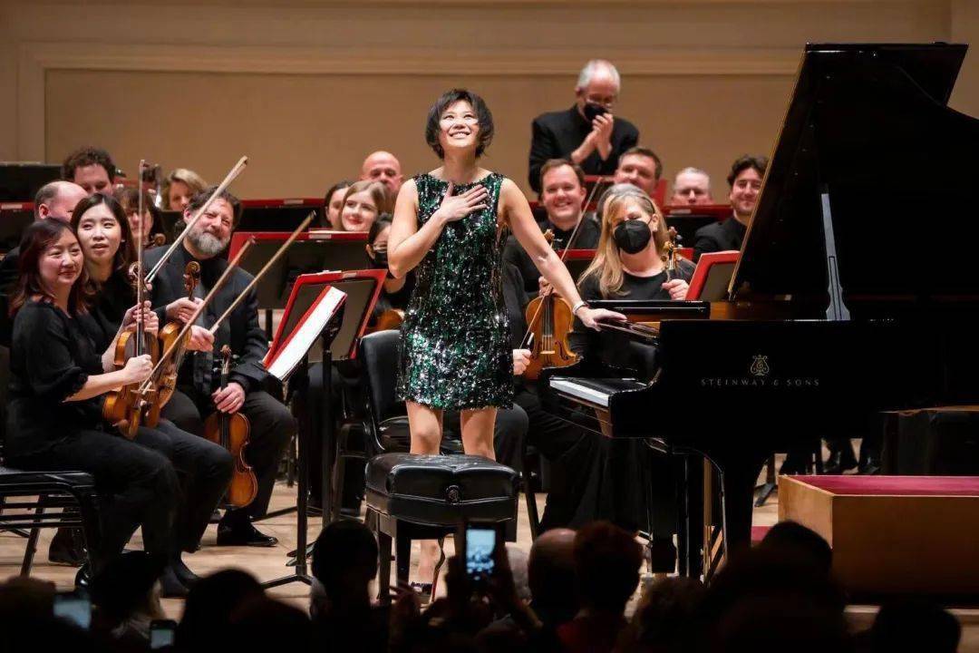 王羽佳演绎全套拉赫钢协,4小时马拉松式演出点燃卡内基音乐厅_钢琴