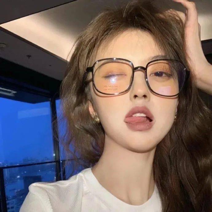 头像| 潮人必备ins高级头像!