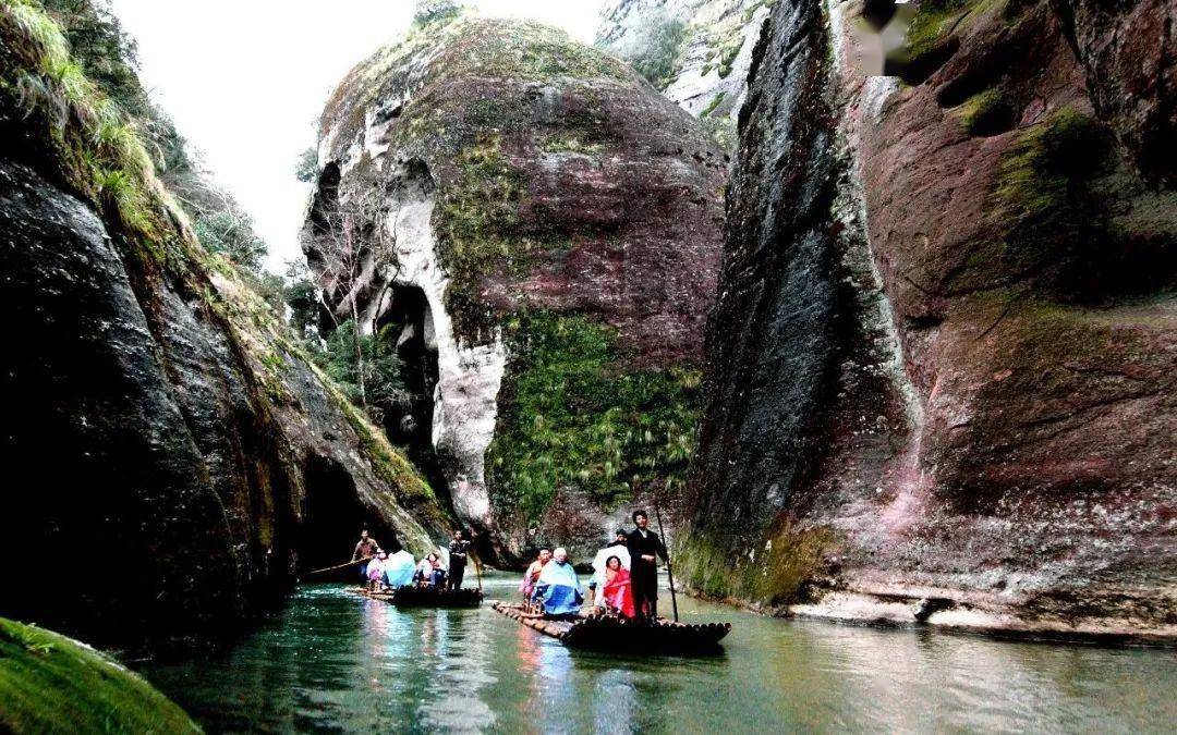 上清溪漂流下午:逛古城古风集市,非遗深度体验馆(豆香上青馆,80梦工厂