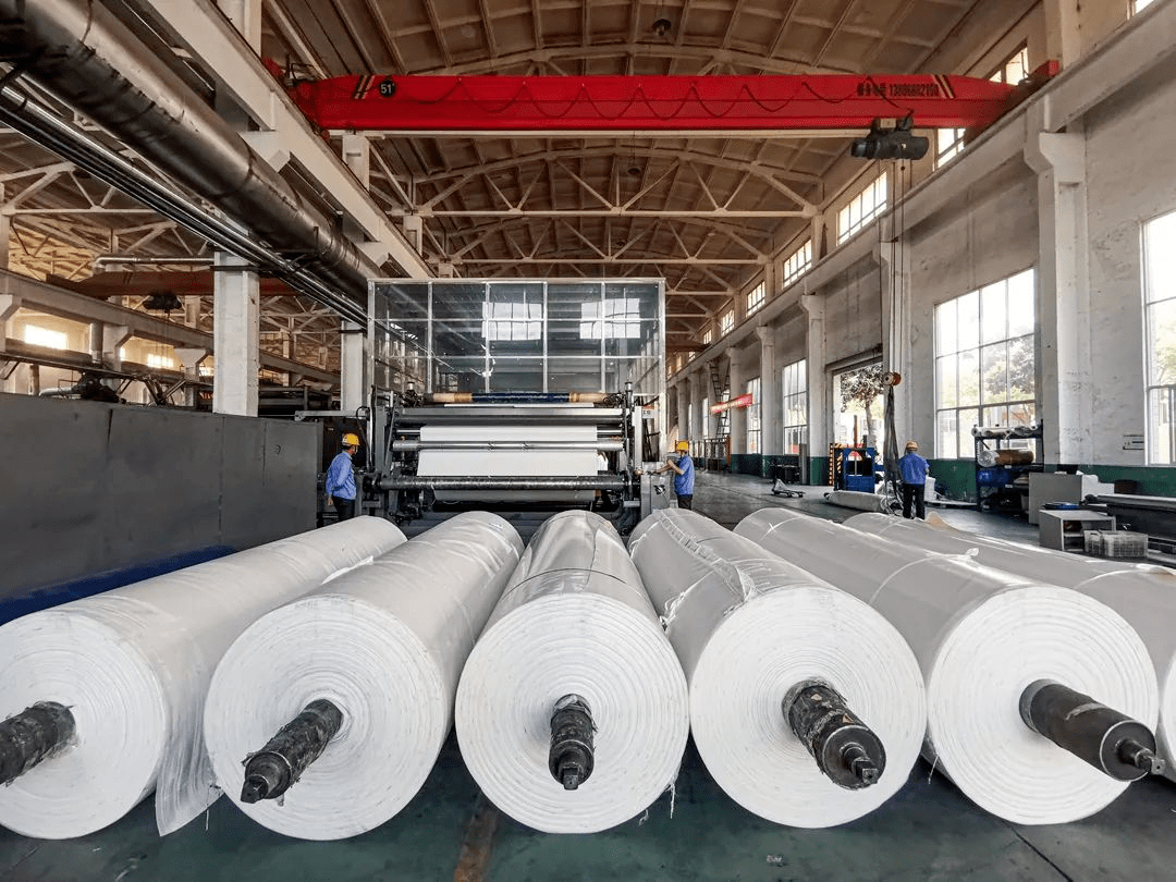 湖北日报 | "一块布"年产值15亿元_随州_集团_加紧生产