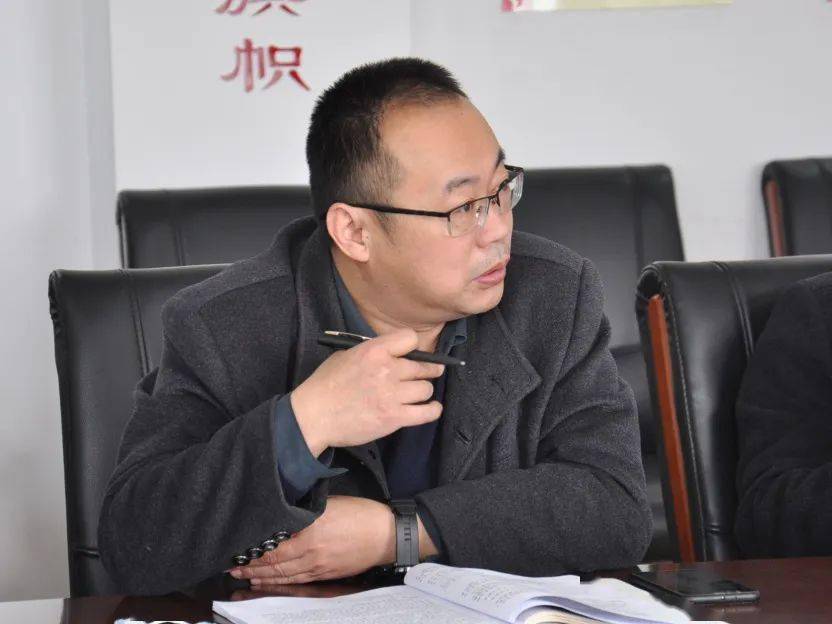 党委副书记,校长陶宏伟对分管部门的工作汇报进行了点评,并就本学期