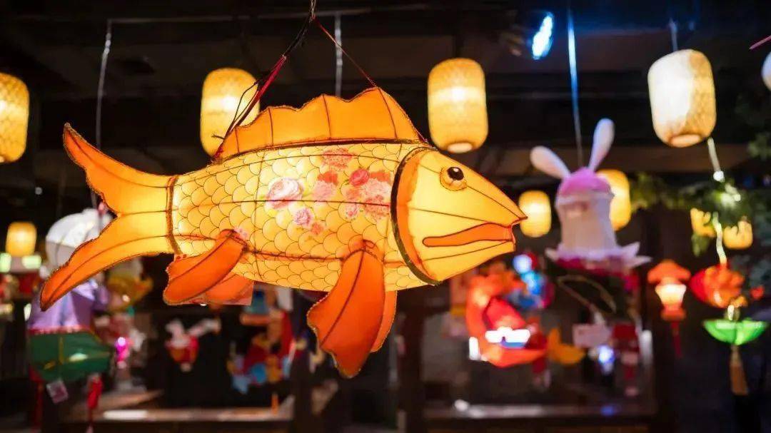 大片来袭!国家级非遗泉州花灯的前世今生_图案_扎灯_造型