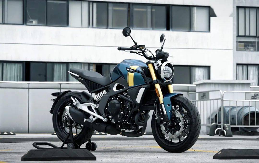 9万!这款国产700cc街车你见过吗?_搜狐汽车_搜狐网