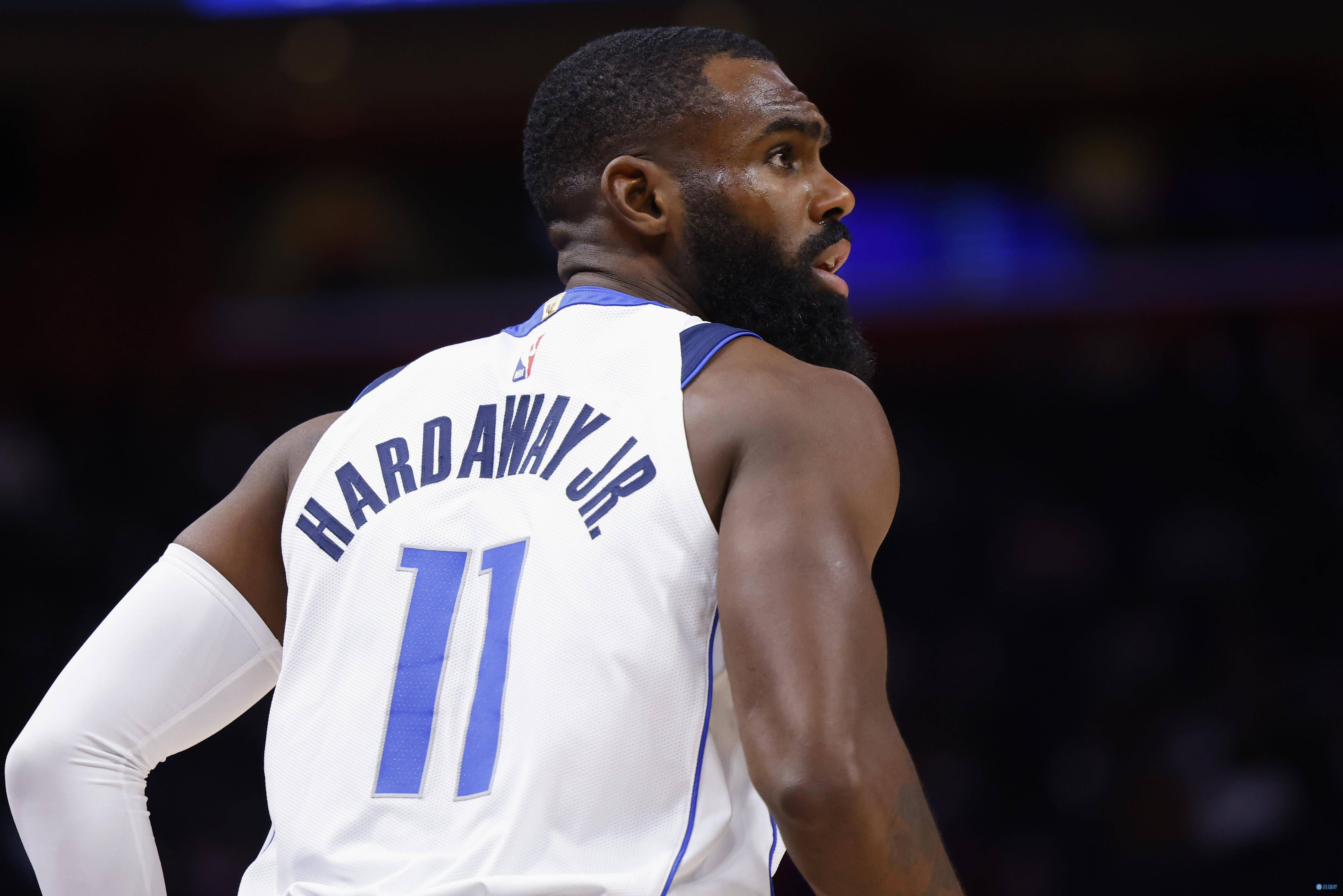 小哈达威:我的队友灌输了自信给我 如果拒绝出手我会被谴责_全场_侵略