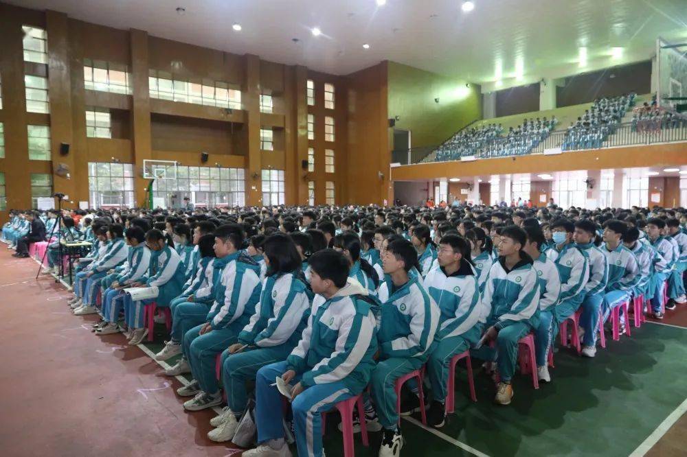 总结成绩聚伟力 展望征途谱新篇——五华县高级中学举行2023年春季