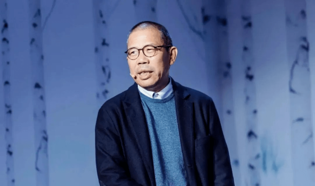 农夫山泉创始人钟睒睒:我就是一个独来独往的人,同行们在干什么、想什么,我根本不管_行业_万泰_上市