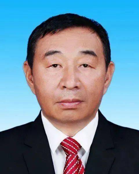 【王鹏简介】笔名海岸,1966年生于江苏沛县,居内蒙古乌兰浩特.