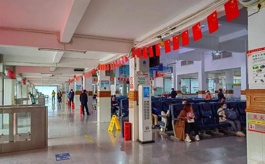 2月14日15时许,记者来到海口汽车东站走访了解情况.