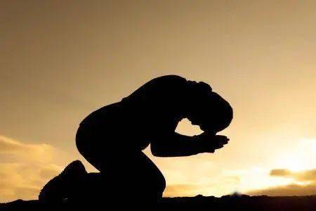 品读‖赵建雄|关于曹云平的几首诗歌赏读_抒情_父亲_背影