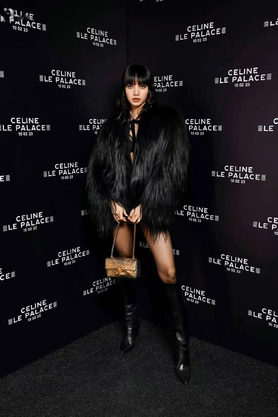 lisa黑丝造型美出新高度?全黑造型惊艳亮相巴黎!_齐刘海_气质_黑色