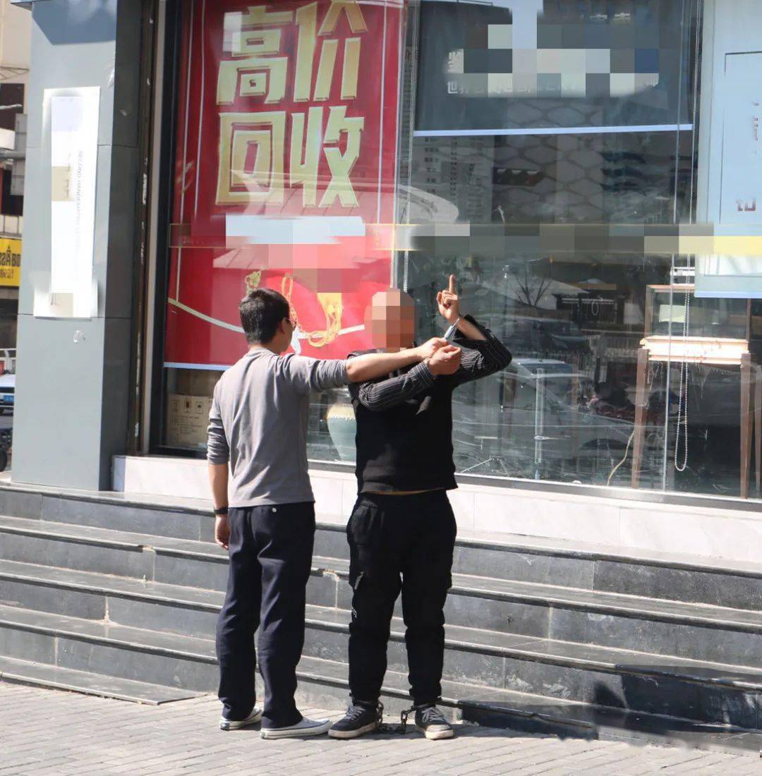 文山一小偷被抓_熊某_案件_山城区