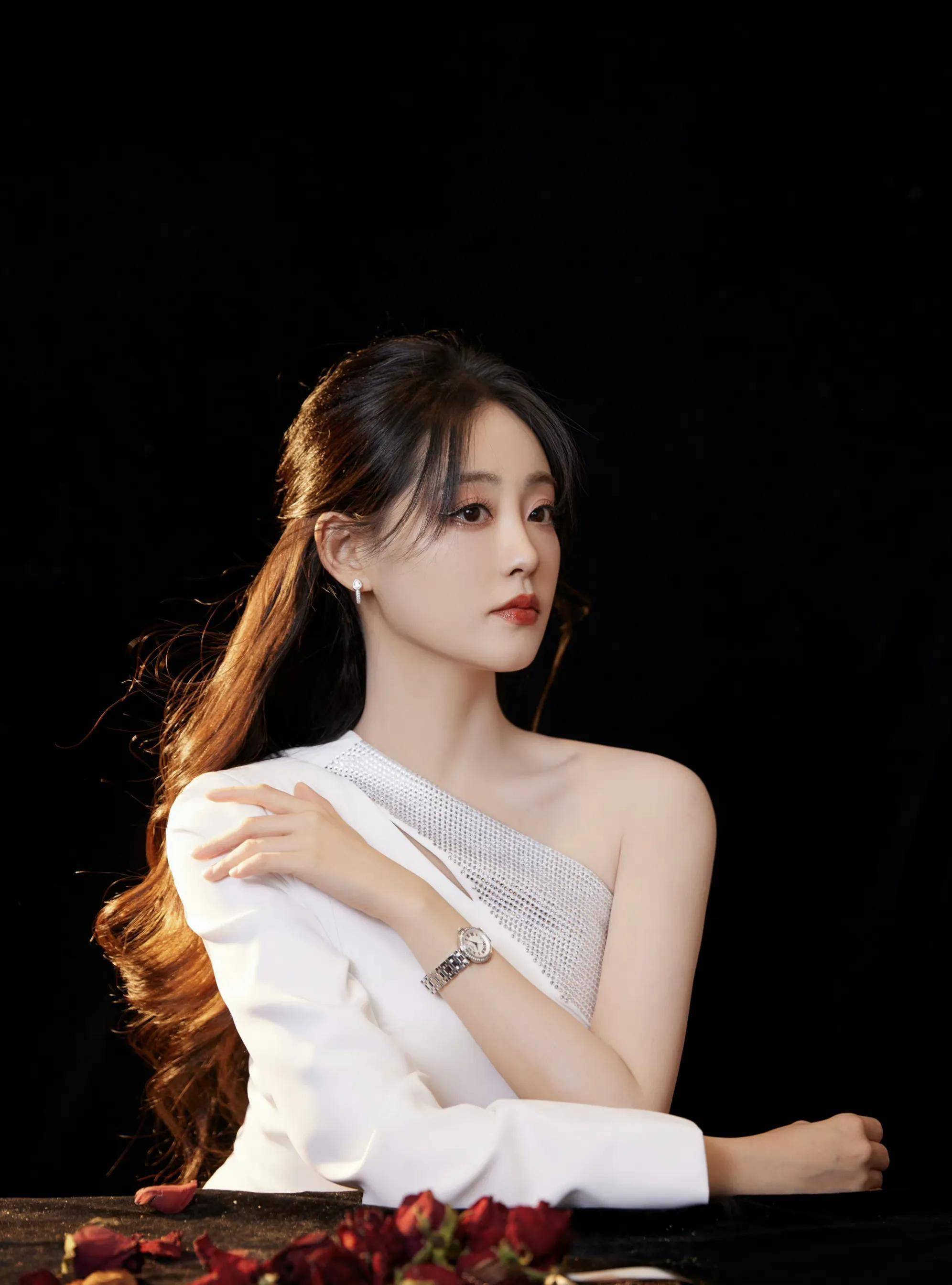 祝绪丹时尚写真珍藏:靓丽甜美,文静端庄