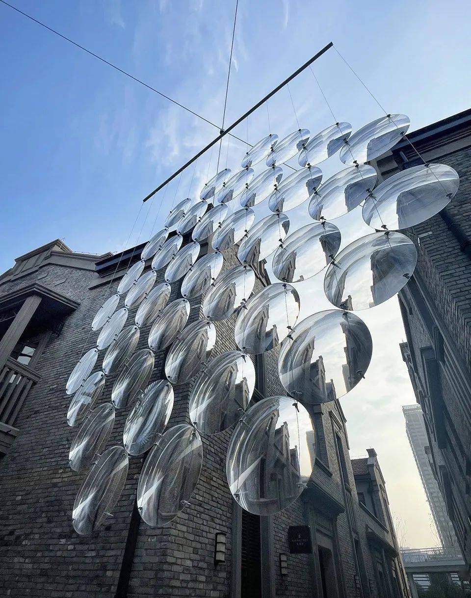 艺术装置丨虚幻而又真实的"镜中世界"_移动_自然_金字塔