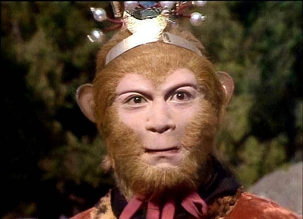 西游记副导演任凤坡:演过灵吉菩萨,黄袍怪还给悟空当替身_六小龄童