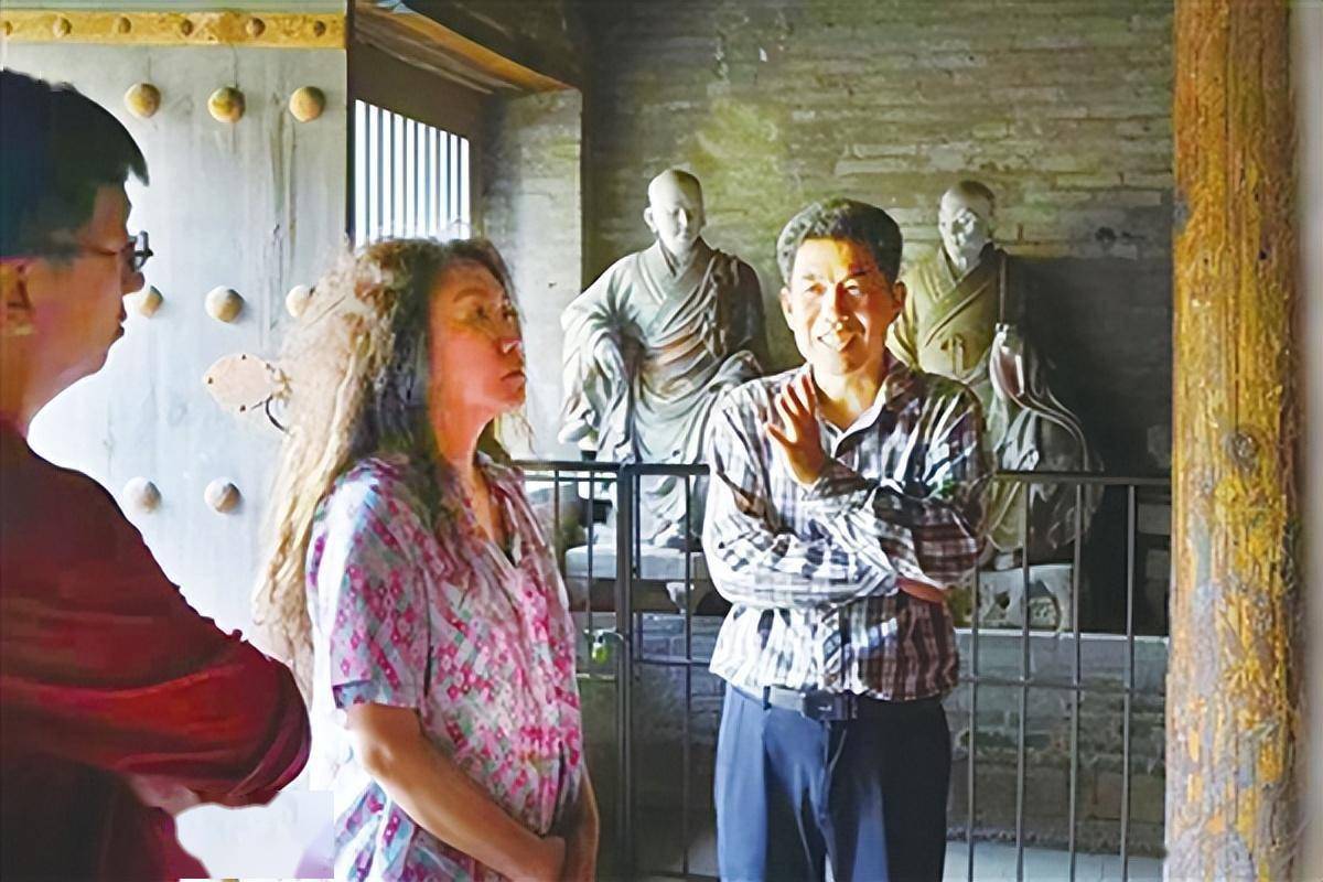 张宇飞讲解文物"如数家珍"_工作_文化_长子县