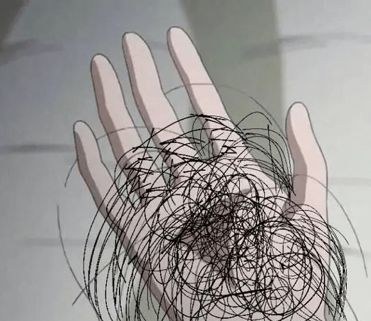 一把缠绕错杂的头发时看到手上脱落的