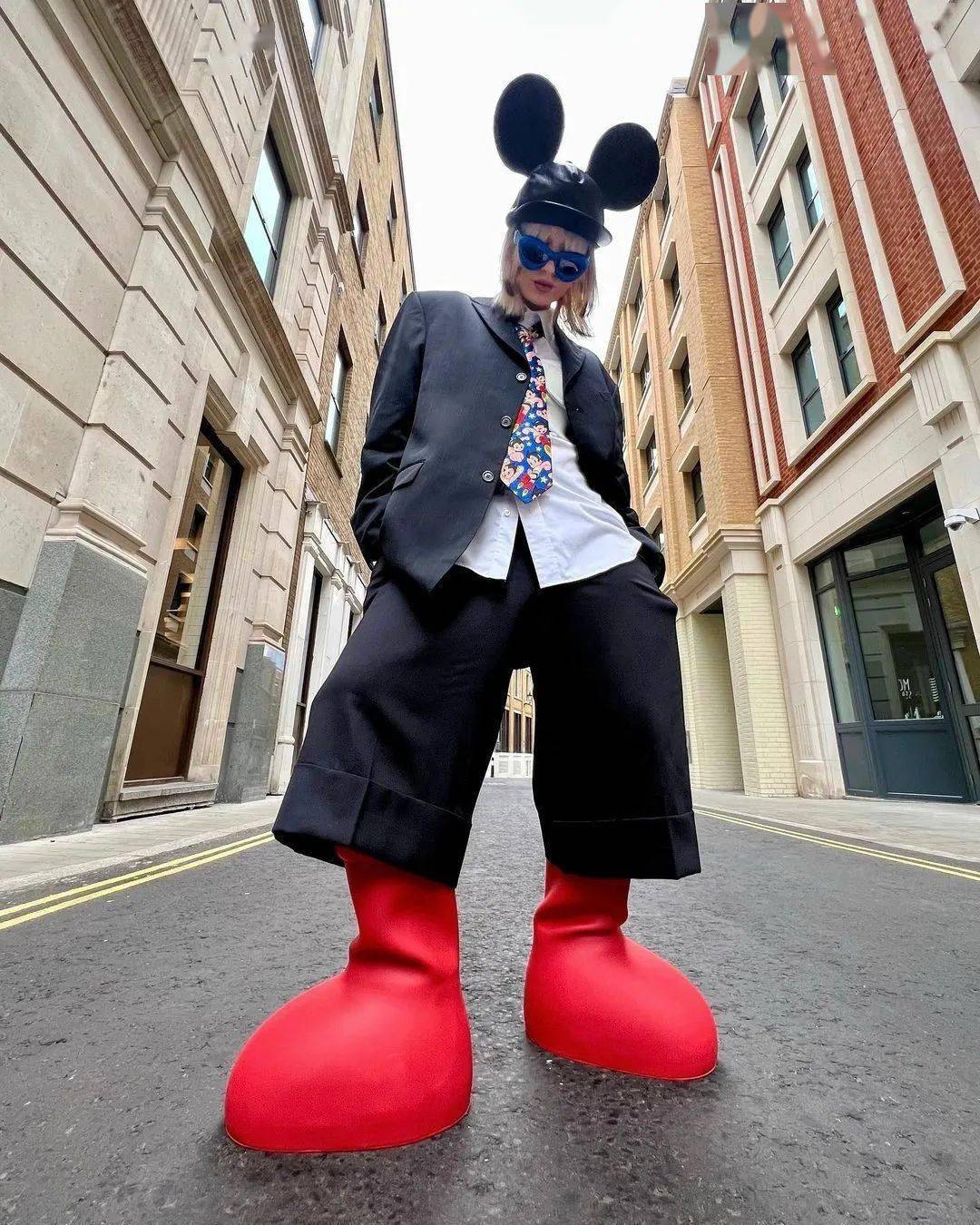 azalea和 wisdom kaye等明星,博主试穿,并邀请美国网红sarah snyder穿