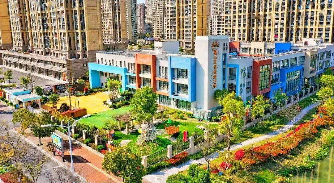 金惠幼儿园园区介绍:萧山区北干幼儿园新白马分园位于北干街道新白马
