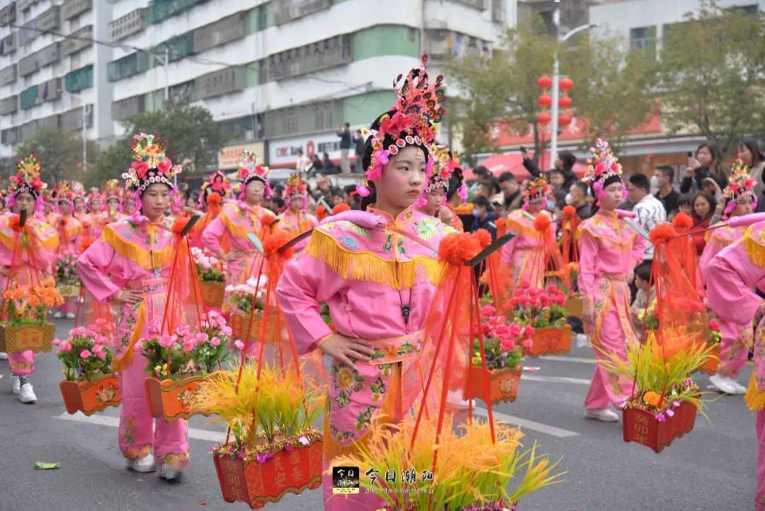 刚毅什么屈_刚毅不屈_屈刚毅北大国际法学院