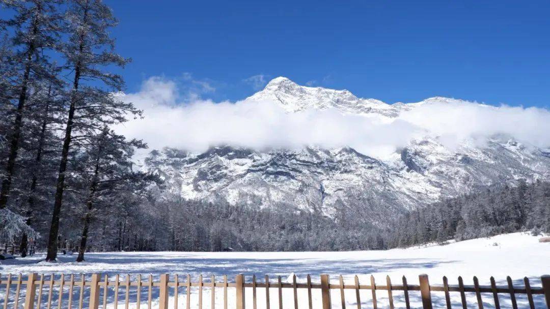 东巴谷(4a),玉柱擎天(2a),玉峰寺(2a),东巴王国(3a),东巴万神园(3a)