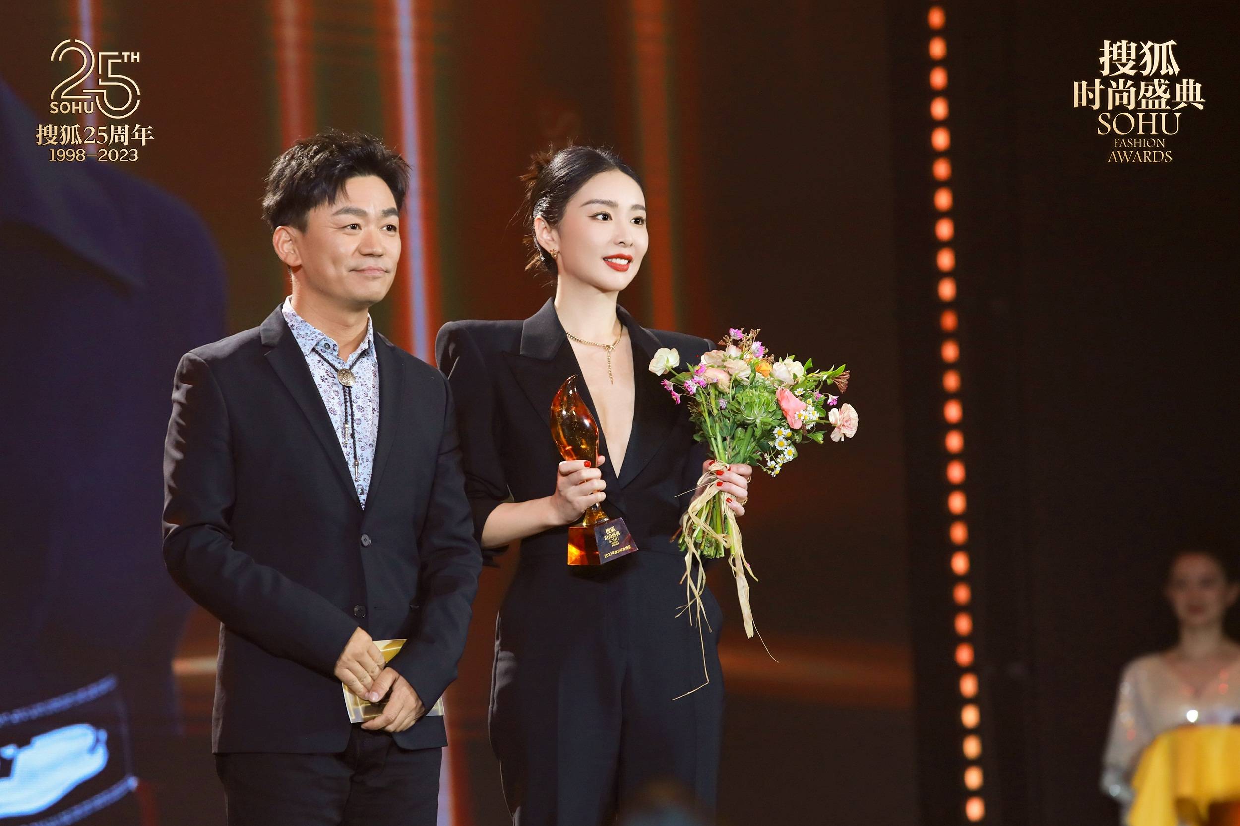 ���Ѻ�25����������Ѻ�ʱ��ʢ�䡱���� �����������ݻ���� ...