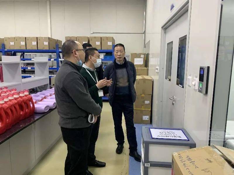 分别检查了上海奇奇塑料有限公司,上海凸版有限公司,曼盛包装(上海)
