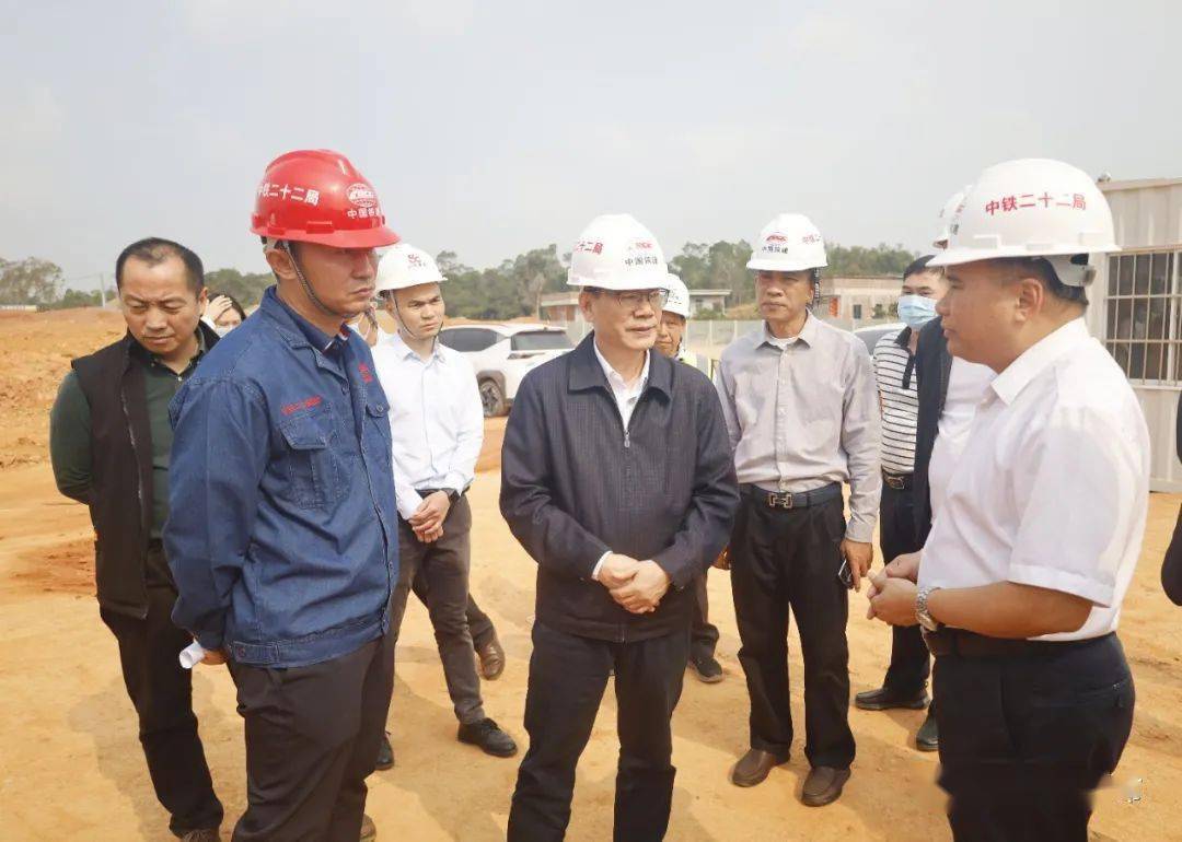 李仕鹏调研江城第一中学建设情况_工程_工作_教育