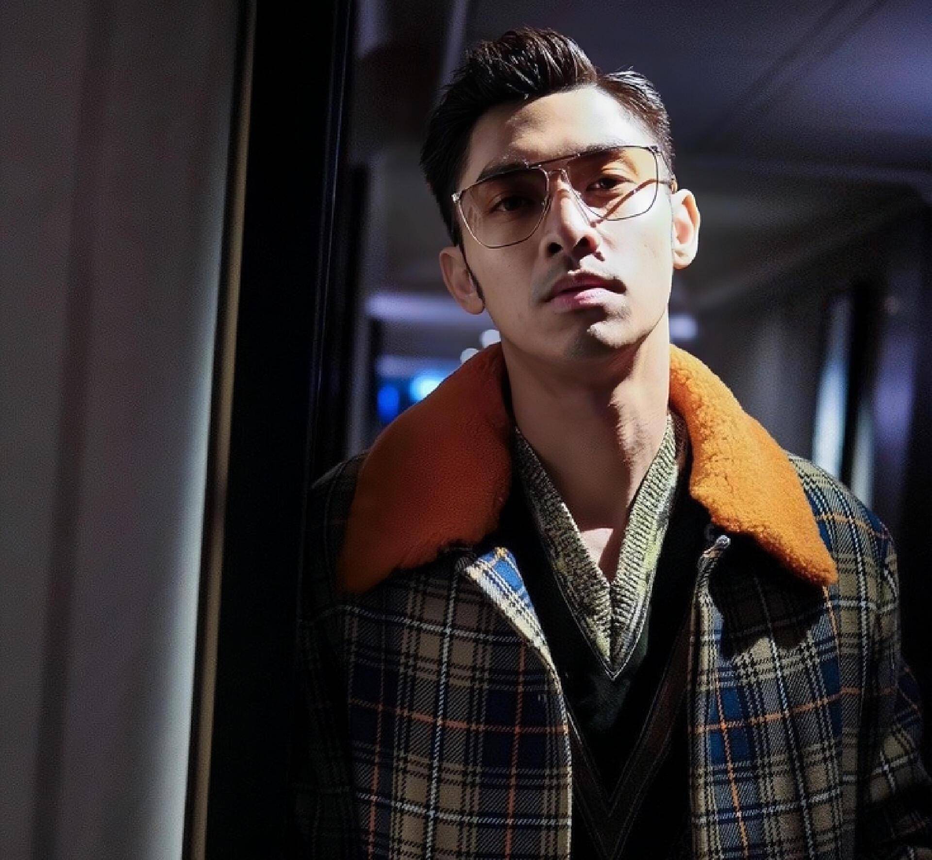 加入tvb后,他先后参演了《特技人》,《智能爱人》,《星空下的仁医》