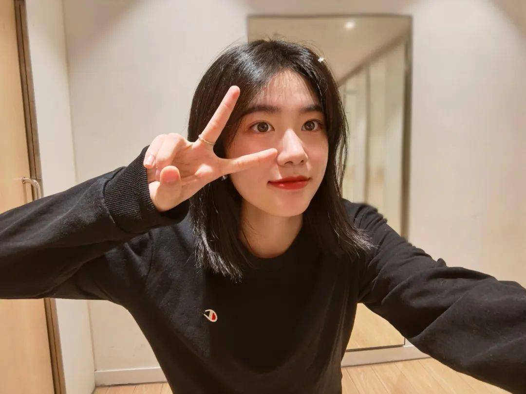 来自石家庄的23岁女孩今日做客《有缘天空》,适龄男生速来围观!