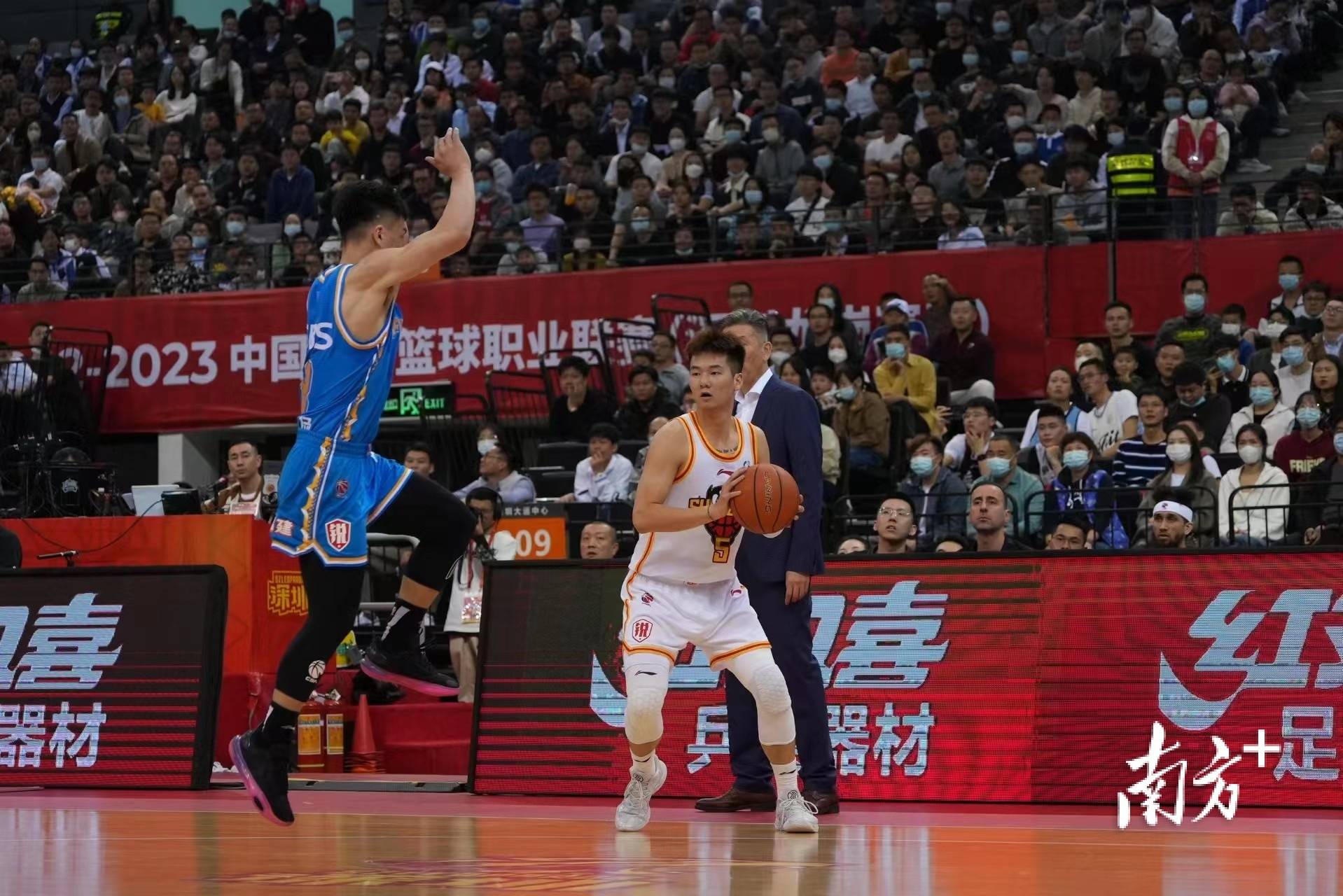 【视频】时政莞视点：东莞的篮球精神是什么？