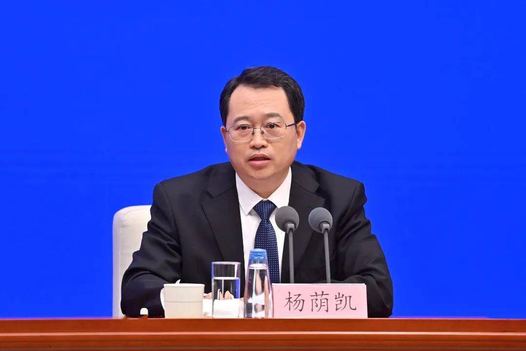 国家发展改革委负责同志权威回应经济社会热点_我国_国民经济_现代化