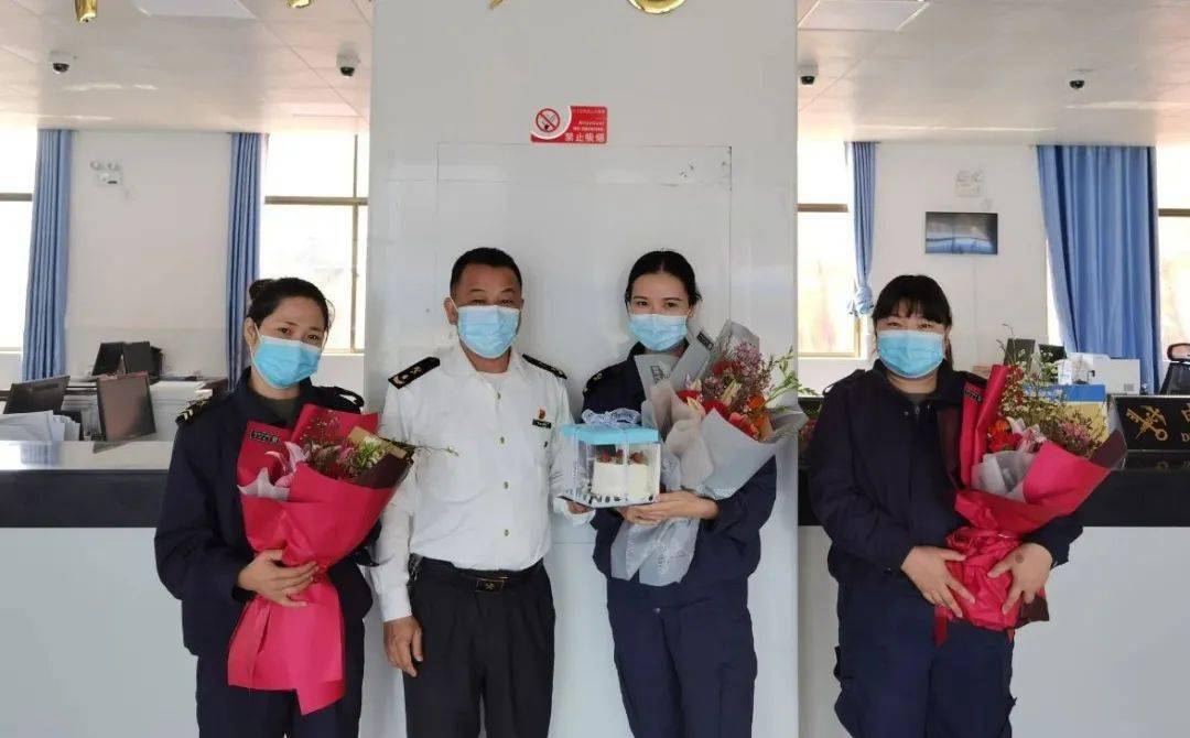 全国三八红旗集体 | 比热带雨林热热热的,是勐腊海关保障科姑娘们的