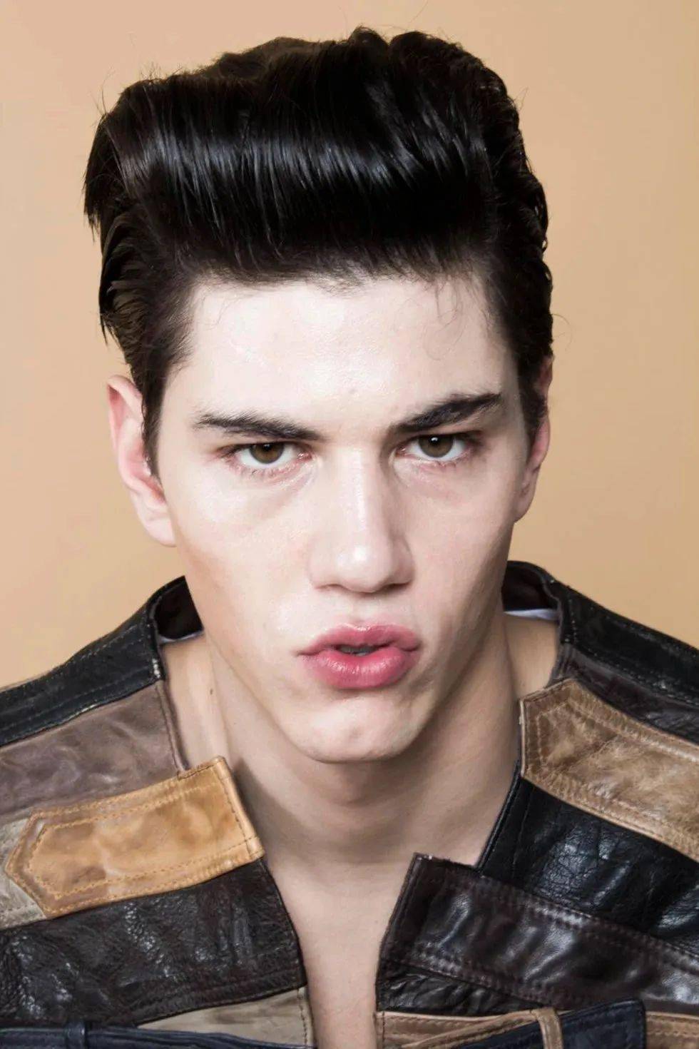 意大利时尚男模 simone nobili 去世了…_fashion_迫害_ti