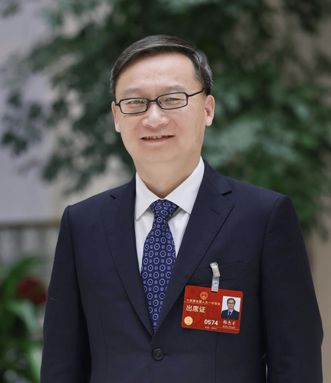 两会专访|全国人大代表,哈尔滨工业大学校长韩杰才:瞄准科研链条"起始