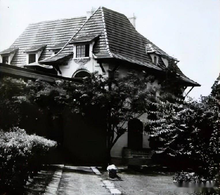 聂耳工作过的东方百代有限公司(上海百代公司)旧址及办公室1934年1月