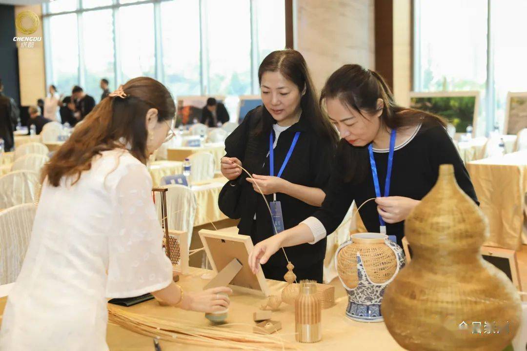 崇州在中国香港举行文旅推介活动_成都_天府_古镇