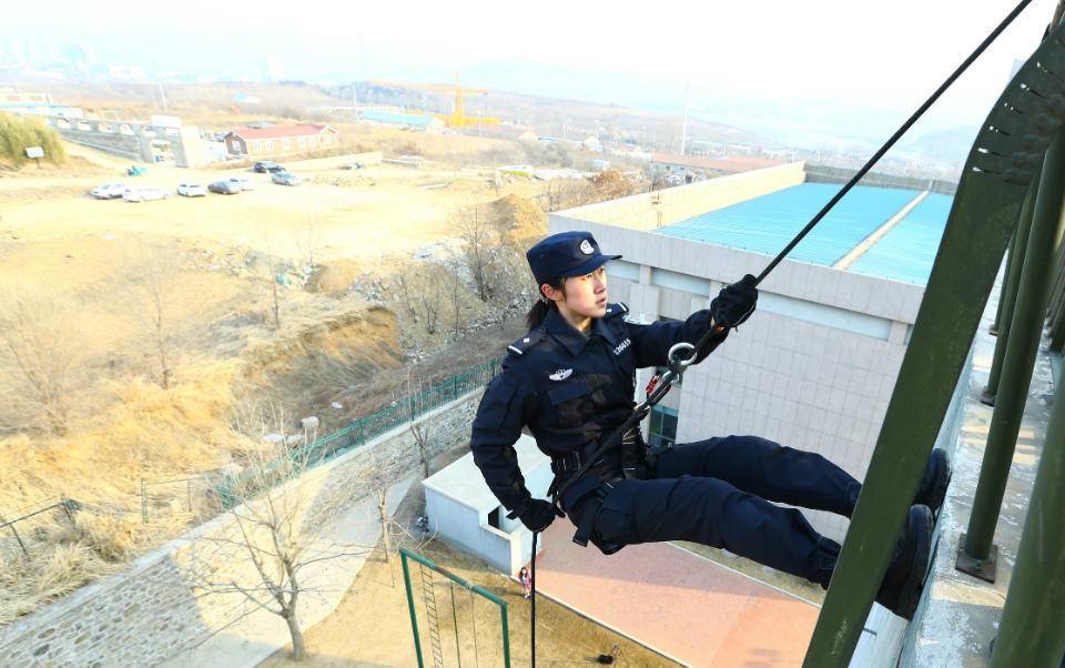 图集丨威海女特警，英姿飒爽绽青春